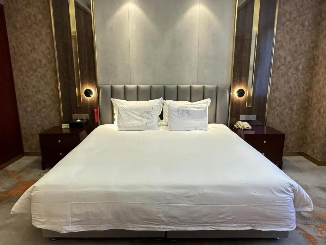 Beijing Jingyi Hotel Exterior foto